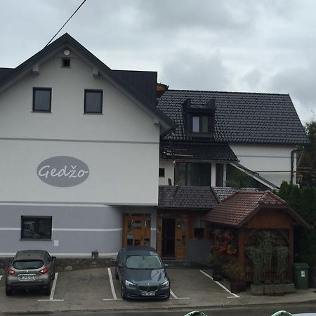 Gostilna In Prenocisca Gedzo Hotel Novo Mesto Luaran gambar