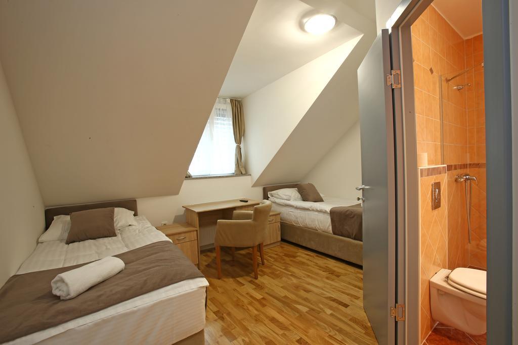 Gostilna In Prenocisca Gedzo Hotel Novo Mesto Luaran gambar
