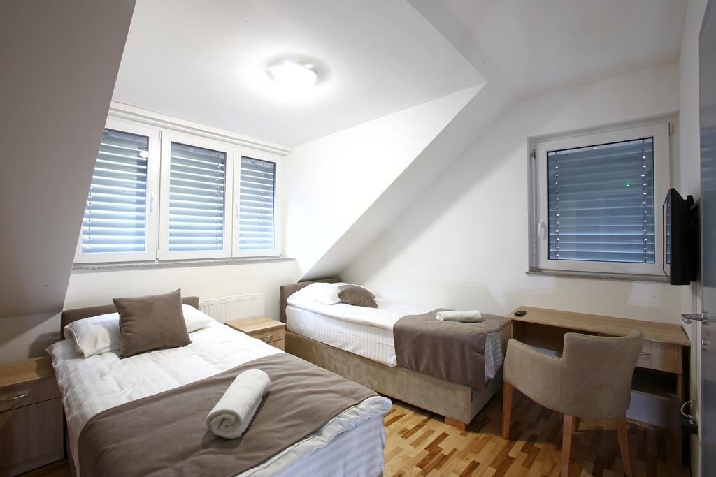 Gostilna In Prenocisca Gedzo Hotel Novo Mesto Luaran gambar