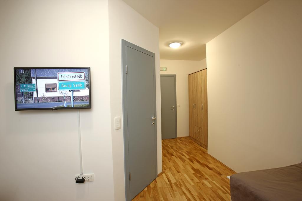 Gostilna In Prenocisca Gedzo Hotel Novo Mesto Luaran gambar